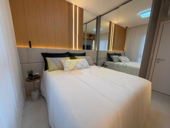 Imagem Apartamento com 4 Quartos à Venda, 132 m² em Centro - Balneário Camboriú Imagem Apartamento com 4 Quartos à Venda, 132 m² em Centro - Balneário Camboriú