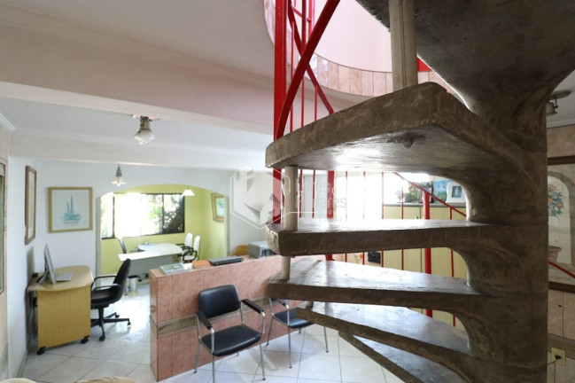 Imagem Casa com 8 Quartos à Venda, 500 m² em Vila Ipojuca - São Paulo Imagem Casa com 8 Quartos à Venda, 500 m² em Vila Ipojuca - São Paulo