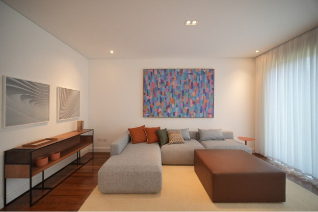 Casa com 4 Quartos à Venda, 334 m² em Real Parque - São Paulo