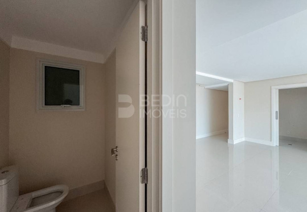 Imagem Apartamento com 3 Quartos à Venda, 114 m² em Centro - Balneário Camboriú Imagem Apartamento com 3 Quartos à Venda, 114 m² em Centro - Balneário Camboriú