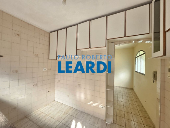 Sobrado com 3 Quartos à Venda, 177 m² em Vila Scarpelli - Santo André