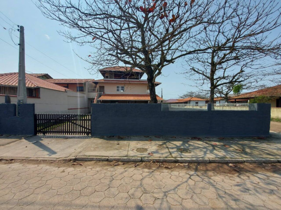 Imagem Casa com 4 Quartos à Venda, 212 m² em Centro - Balneário Barra Do Sul