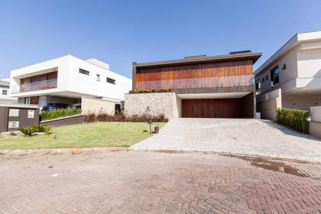 Casa com 4 Quartos à Venda, 400 m² em Tamboré - Santana De Parnaíba