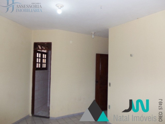 Imagem Casa com 3 Quartos para Alugar ou Temporada, 220 m² em Emaús - Parnamirim