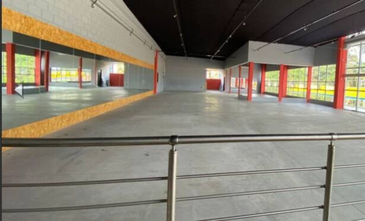 Imóvel Comercial para Alugar, 409 m² em Medeiros - Jundiaí