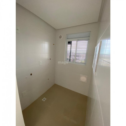 Imagem Apartamento com 2 Quartos à Venda, 75 m² em Centro - Balneário Camboriú