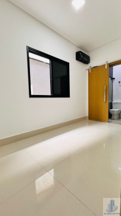Imagem Casa com 3 Quartos à Venda, 115 m² em Caiçara - Praia Grande Imagem Casa com 3 Quartos à Venda, 115 m² em Caiçara - Praia Grande