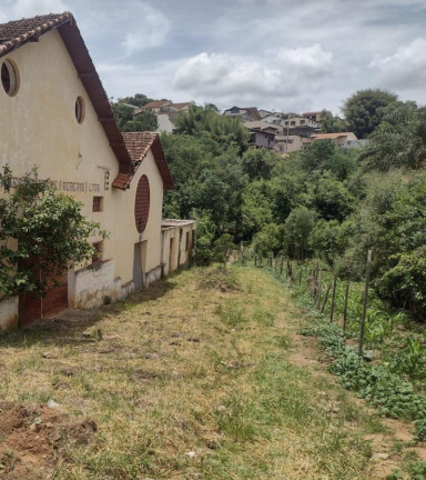 Imóvel Comercial à Venda, 2.400 m² em Quinta Do Vinho - Caldas