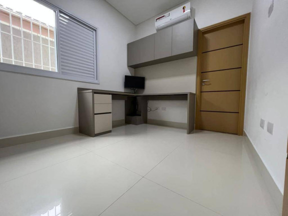 Imagem Casa com 3 Quartos à Venda, 250 m² em Maracanã - Praia Grande