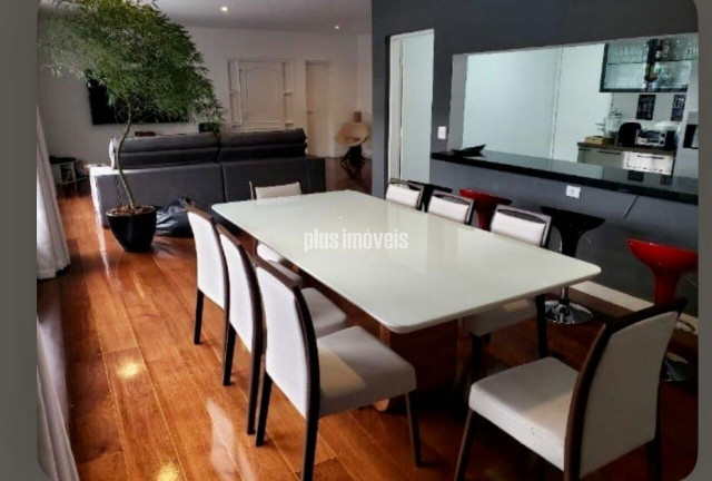 Imagem Casa com 5 Quartos à Venda, 310 m² em Morumbi - São Paulo Imagem Casa com 5 Quartos à Venda, 310 m² em Morumbi - São Paulo