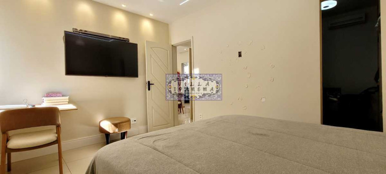 Imagem Cobertura com 2 Quartos à Venda, 100 m² em Copacabana - Rio De Janeiro Imagem Cobertura com 2 Quartos à Venda, 100 m² em Copacabana - Rio De Janeiro