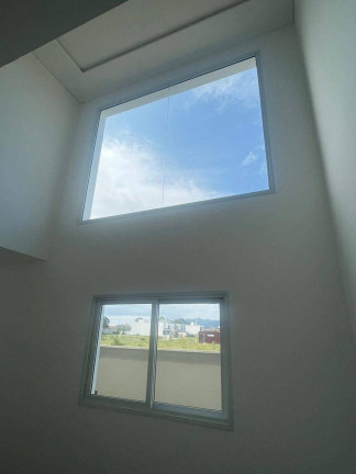 Imagem Casa com 3 Quartos à Venda, em Campeche - Florianópolis Imagem Casa com 3 Quartos à Venda, em Campeche - Florianópolis