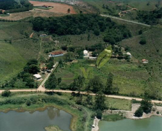 Fazenda à Venda, 85.500 m² em Batatuba - Piracaia