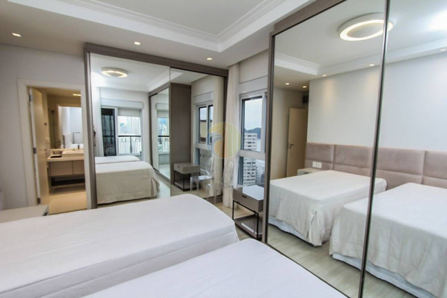Imagem Apartamento com 3 Quartos à Venda,  em Centro - Balneário Camboriú