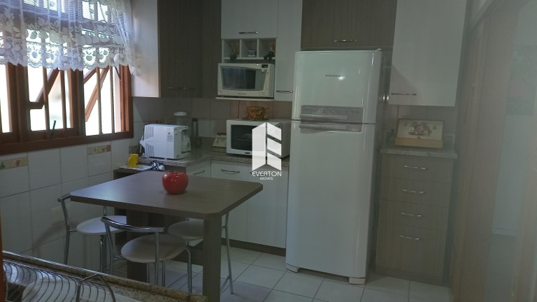 Imagem Casa com 3 Quartos à Venda, 240 m² em Nossa Senhora De Lourdes - Santa Maria Imagem Casa com 3 Quartos à Venda, 240 m² em Nossa Senhora De Lourdes - Santa Maria