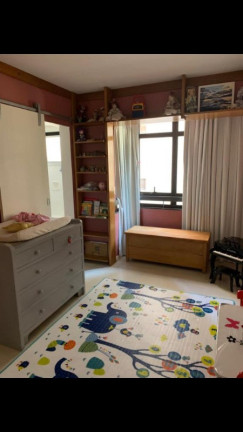 Imagem Imóvel com 4 Quartos à Venda, 198 m² em Jardim Europa - São Paulo Imagem Imóvel com 4 Quartos à Venda, 198 m² em Jardim Europa - São Paulo