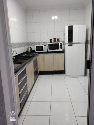 Imagem Sobrado com 3 Quartos à Venda, 94 m² em Uberaba - Curitiba