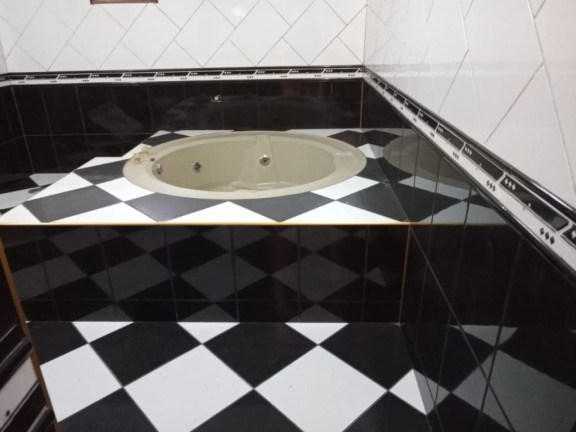 Imagem Casa com 5 Quartos para Alugar, 525 m² em Caxangá - Suzano