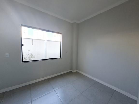 Imagem Sobrado com 3 Quartos à Venda, 337 m² em Itacolomi - Balneário Piçarras