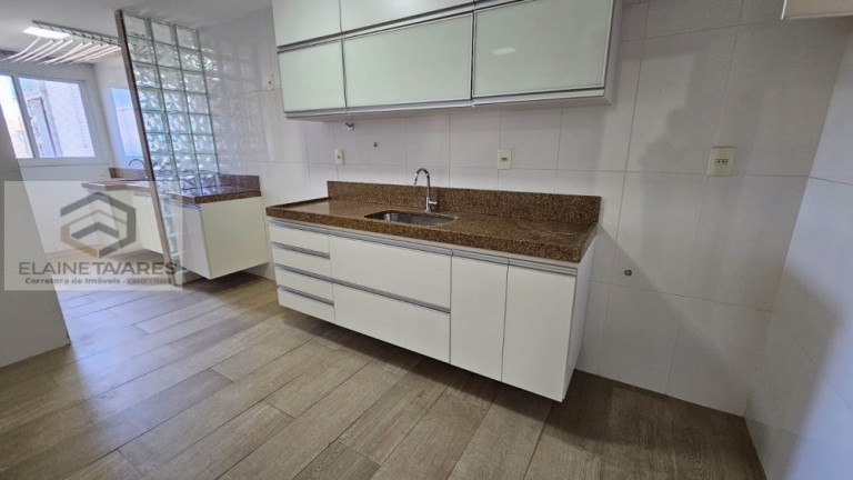 Imagem Apartamento com 3 Quartos à Venda, 115 m² em Itapuã - Vila Velha