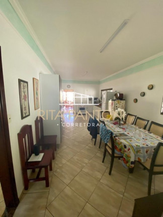 Imagem Imóvel com 3 Quartos à Venda, 2.800 m² em Franca - Franca Imagem Imóvel com 3 Quartos à Venda, 2.800 m² em Franca - Franca