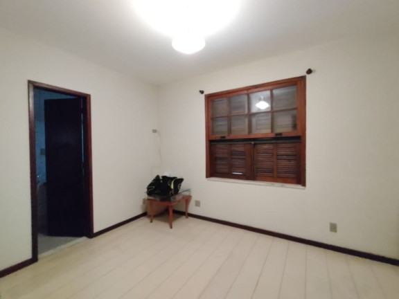 Imagem Casa com 4 Quartos à Venda, 114 m² em Santa Cecília - Teresópolis