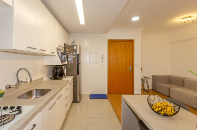 Imagem Imóvel com 2 Quartos à Venda, 72 m² em Passo Da Areia - Porto Alegre Imagem Imóvel com 2 Quartos à Venda, 72 m² em Passo Da Areia - Porto Alegre
