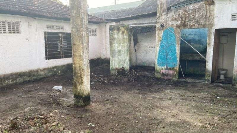 Imagem Casa com 6 Quartos à Venda, 220 m² em Macaxeira - Recife Imagem Casa com 6 Quartos à Venda, 220 m² em Macaxeira - Recife