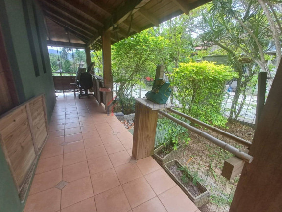 Imagem Casa com 3 Quartos para Alugar, 120 m² em Barra Da Lagoa - Florianópolis Imagem Casa com 3 Quartos para Alugar, 120 m² em Barra Da Lagoa - Florianópolis