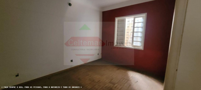 Imagem Casa com 6 Quartos à Venda, 205 m² em Centro - Taubaté Imagem Casa com 6 Quartos à Venda, 205 m² em Centro - Taubaté