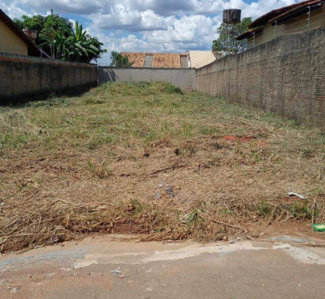 Terreno à Venda, 420 m² em Setor Faiçalville - Goiânia