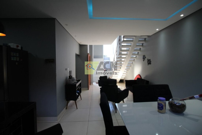 Imagem Sobrado com 3 Quartos à Venda, 240 m² em Parque Bellaville - Hortolândia