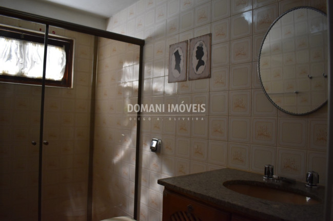 Imagem Casa com 4 Quartos à Venda, 170 m² em Região Do Vale Encantado - Campos Do Jordão