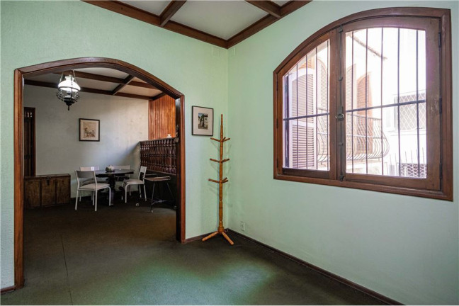 Imagem Casa com 5 Quartos à Venda, em Petrópolis - Porto Alegre Imagem Casa com 5 Quartos à Venda, em Petrópolis - Porto Alegre