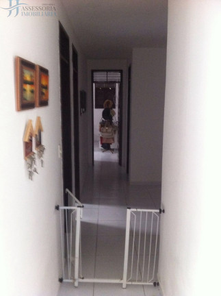 Imagem Casa com 4 Quartos para Alugar ou Temporada, 220 m² em Lagoa Nova - Natal