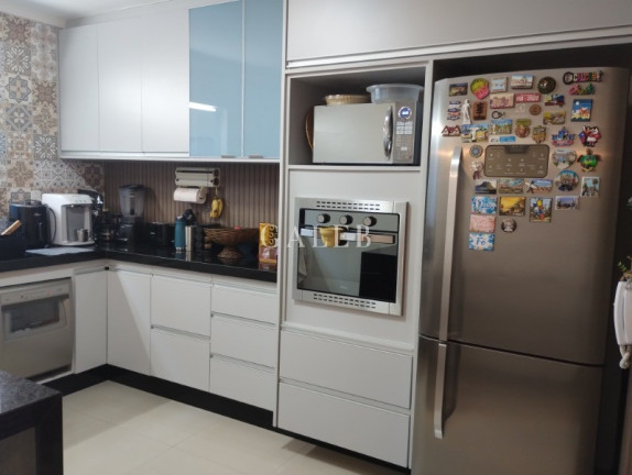 Imagem Casa com 3 Quartos à Venda, 132 m² em Jardim Maristela - Atibaia Imagem Casa com 3 Quartos à Venda, 132 m² em Jardim Maristela - Atibaia