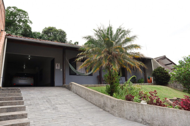 Casa com 3 Quartos à Venda, 138 m² em Itoupavazinha - Blumenau