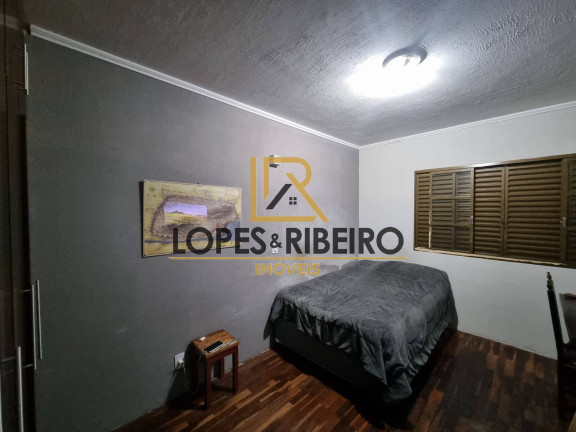 Imagem Casa com 3 Quartos à Venda, 250 m² em Jardim Bom Pastor - Botucatu Imagem Casa com 3 Quartos à Venda, 250 m² em Jardim Bom Pastor - Botucatu