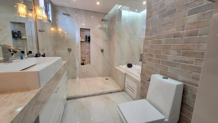 Imagem Casa com 5 Quartos à Venda, 400 m² em Piatã - Salvador Imagem Casa com 5 Quartos à Venda, 400 m² em Piatã - Salvador