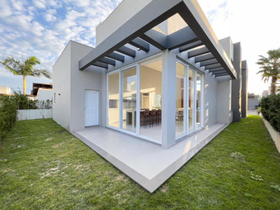 Imagem Casa com 4 Quartos à Venda, 194 m² em -- - Capao Da Canoa Imagem Casa com 4 Quartos à Venda, 194 m² em -- - Capao Da Canoa