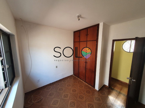 Imagem Casa com 2 Quartos à Venda, 139 m² em Centro - Araraquara Imagem Casa com 2 Quartos à Venda, 139 m² em Centro - Araraquara