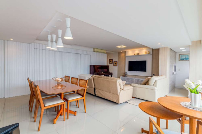 Imagem Apartamento com 3 Quartos à Venda, 125 m² em Jardim Europa - Porto Alegre Imagem Apartamento com 3 Quartos à Venda, 125 m² em Jardim Europa - Porto Alegre