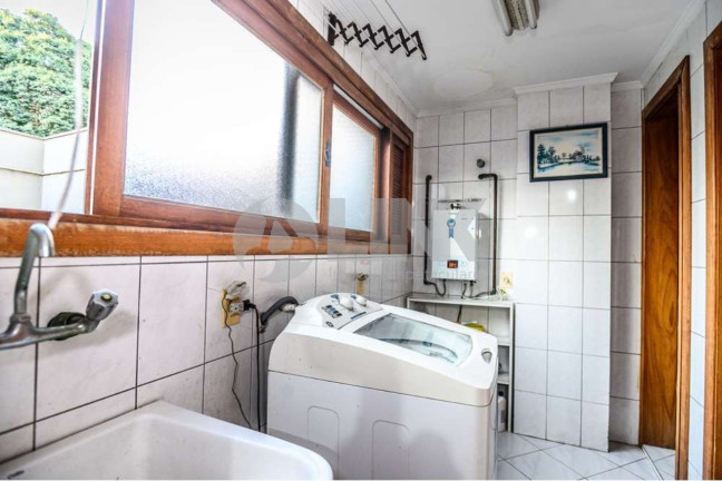 Imagem Apartamento com 3 Quartos à Venda, 261 m² em Auxiliadora - Porto Alegre Imagem Apartamento com 3 Quartos à Venda, 261 m² em Auxiliadora - Porto Alegre