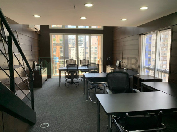 Sala Comercial à Venda, 75 m² em Vila Olímpia - São Paulo