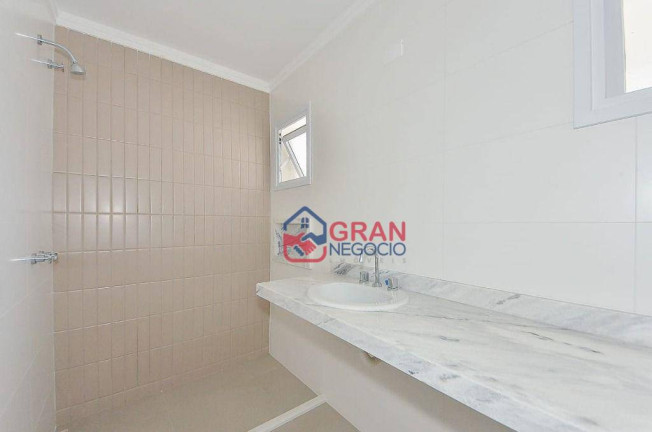 Imagem Sobrado com 3 Quartos à Venda, 121 m² em Xaxim - Curitiba Imagem Sobrado com 3 Quartos à Venda, 121 m² em Xaxim - Curitiba
