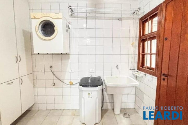 Imagem Sobrado com 3 Quartos à Venda, 338 m² em Campestre - Santo André