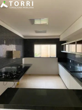 Imagem Imóvel com 3 Quartos à Venda, 257 m² em Condomínio Portal Do Sabiá - Araçoiaba Da Serra Imagem Imóvel com 3 Quartos à Venda, 257 m² em Condomínio Portal Do Sabiá - Araçoiaba Da Serra