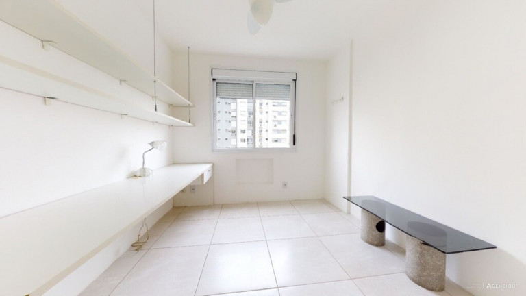 Imagem Imóvel com 2 Quartos à Venda, 61 m² em Passo Da Areia - Porto Alegre Imagem Imóvel com 2 Quartos à Venda, 61 m² em Passo Da Areia - Porto Alegre