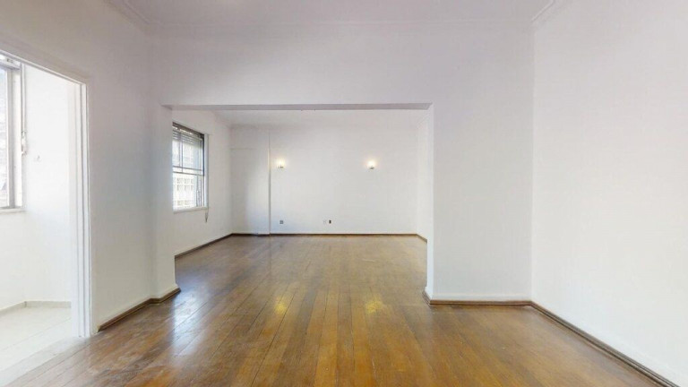 Imagem Imóvel com 2 Quartos à Venda,  em Copacabana - Rio De Janeiro