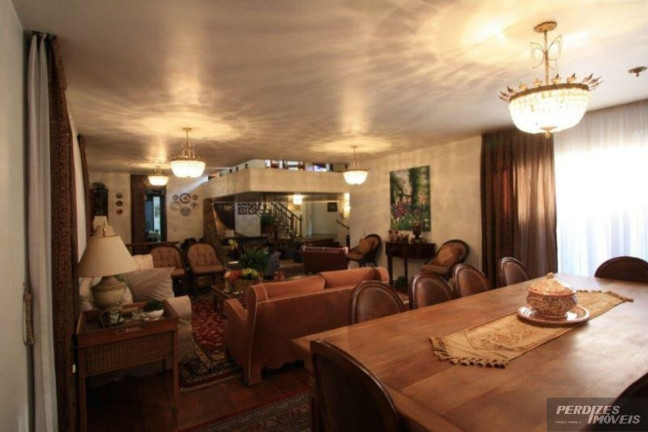 Imagem Casa com 4 Quartos à Venda ou Locação, 453 m² em Alto De Pinheiros - São Paulo Imagem Casa com 4 Quartos à Venda ou Locação, 453 m² em Alto De Pinheiros - São Paulo